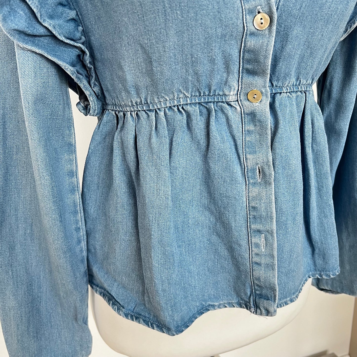 ZARA denim blouse shirt with frills ruffles blue peplum linen lyocell size S small 6 8 6929 005 406